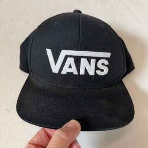 Vans off the Wall Black Trucker Hat